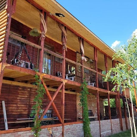 Casa Cu Mesteceni ริชนอฟ ภายนอก รูปภาพ