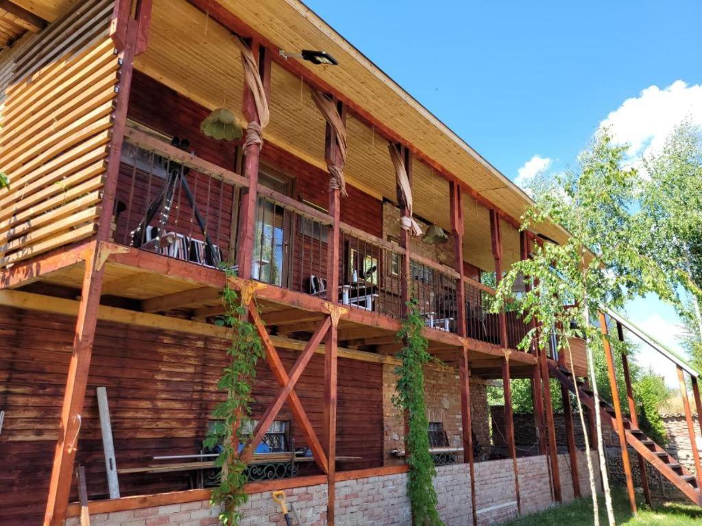 Casa Cu Mesteceni ริชนอฟ ภายนอก รูปภาพ
